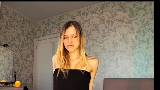 Evvie Summn1 online show from November 29, 5:33 am