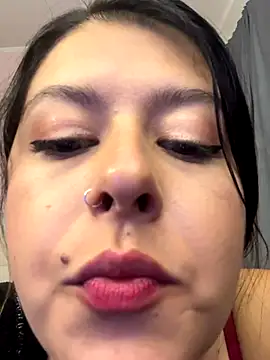 liss black online show from October 10, 7:13 am