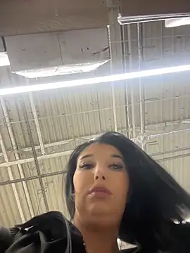 Tisha Busty online show from April 21, 1:18 pm