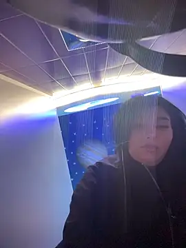 Tisha Busty online show from March 27, 1:34 pm