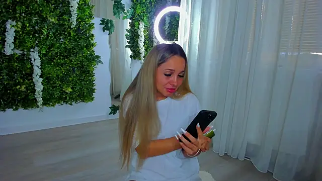 VivienCarter online show from September 13, 2:58 pm