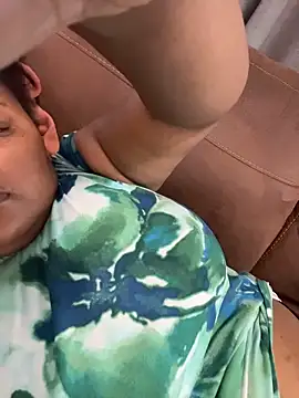 Prettylady100 online show from March 17, 9:57 am