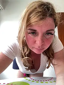 Lombada online show from March 27, 2:07 pm