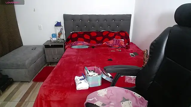 girl naugthy online show from October 14, 2:36 am