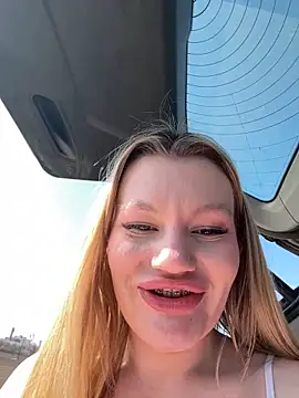 justmilaa online show from March 11, 11:47 am