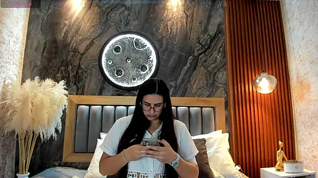BellaPeers  online show from May 31, 12:11 pm