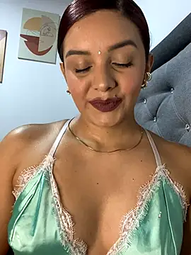 Melanyprada online show from November 16, 4:36 am