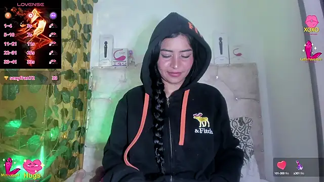 cristalconnorr online show from October 7, 6:01 pm