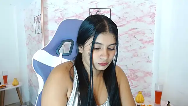 anahi  s online show from February 9, 9:17 pm