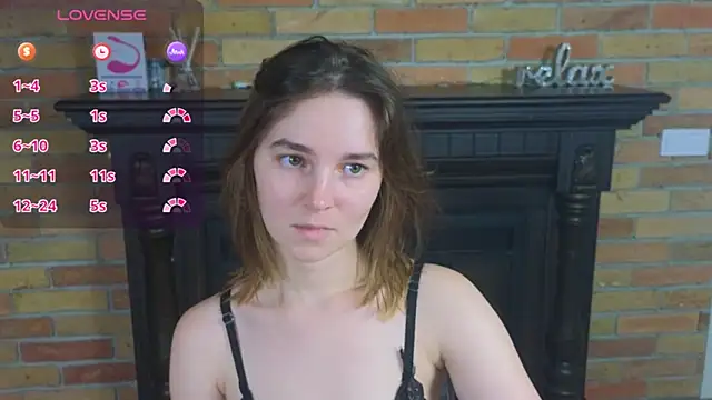 Ellie Sunset online show from June 16, 7:42 am