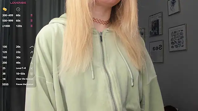 OdetteHarwick online show from November 21, 5:53 am