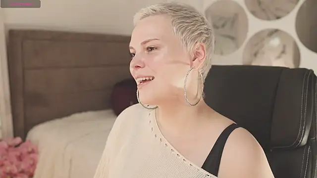 LikaBerry1 online show from September 13, 12:13 pm