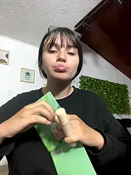 angel natural online show from October 23, 8:59 pm