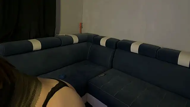 MiliExteraaa online show from October 28, 7:30 pm