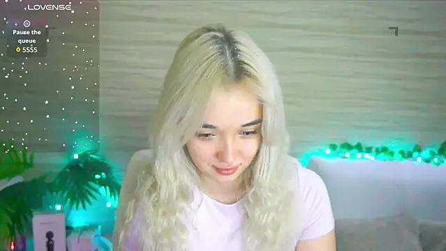 Ashley S online show from September 9, 10:20 pm