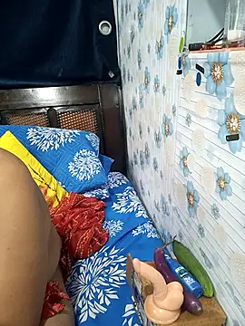 tina8th online show from December 5, 6:31 pm