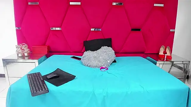 AmiraDulcee online show from September 12, 2:35 pm