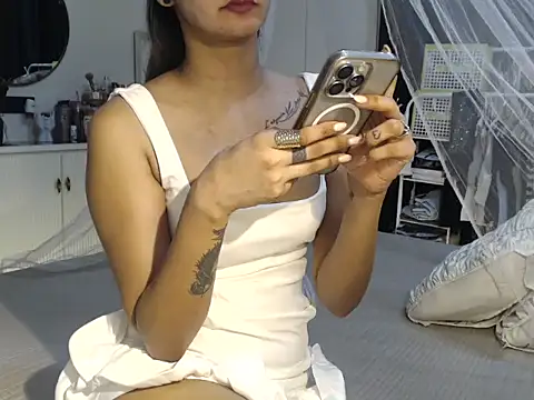 trippy tina online show from September 15, 4:25 pm