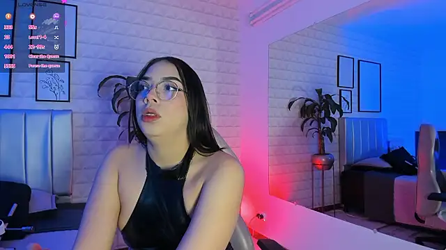 Lizzie-Evans online show from February 2, 12:04 pm