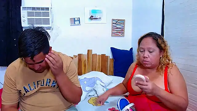 lucasandSofi online show from March 31, 2:44 am