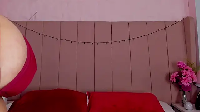 MollyBigBoobs12 online show from September 24, 8:41 pm