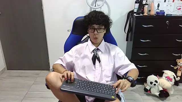 thomascooper7 online show from February 24, 12:54 am