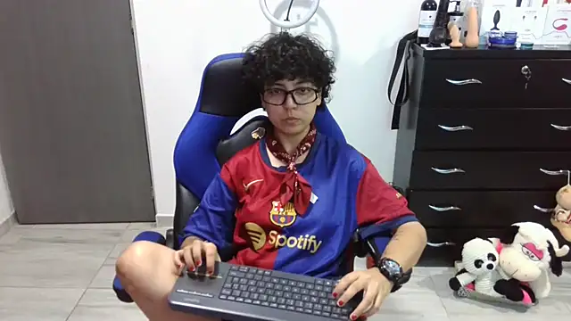 thomascooper7 online show from February 23, 12:33 am