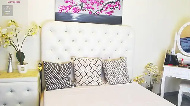 Ysabell01 online show from April 18, 4:26 am