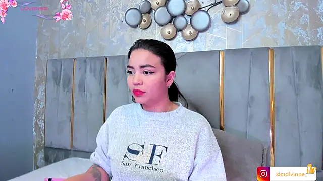 KimDevinne online show from October 12, 3:42 am