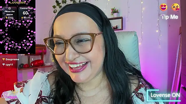 Gia Nahomi online show from March 28, 11:36 pm