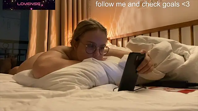 JacyWinslat online show from December 19, 3:59 pm