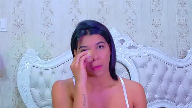 TiaraRosse online show from October 11, 1:36 pm