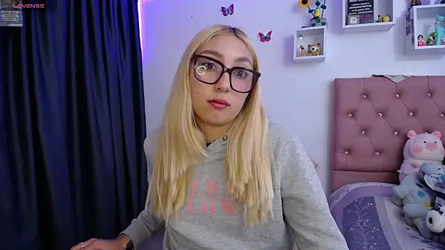 Soffy-brooks online show from May 8, 3:43 am