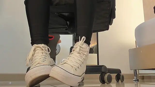 alma fenix online show from November 8, 12:43 pm