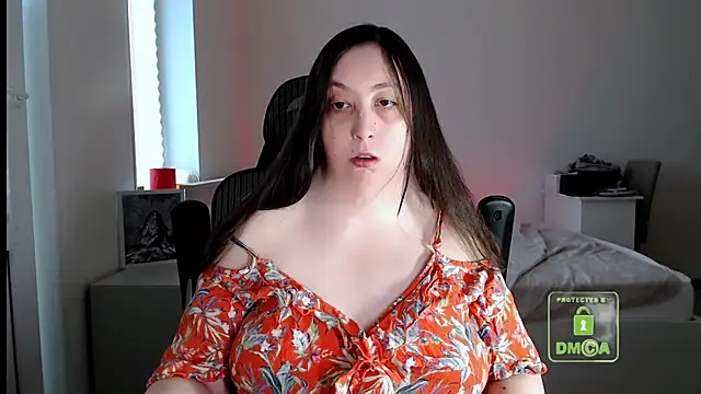 cute and hot online show from April 14, 3:12 pm