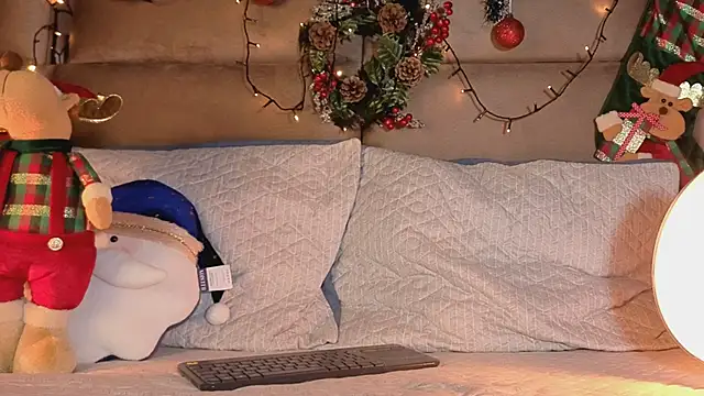 angelinepossy online show from December 13, 10:27 pm