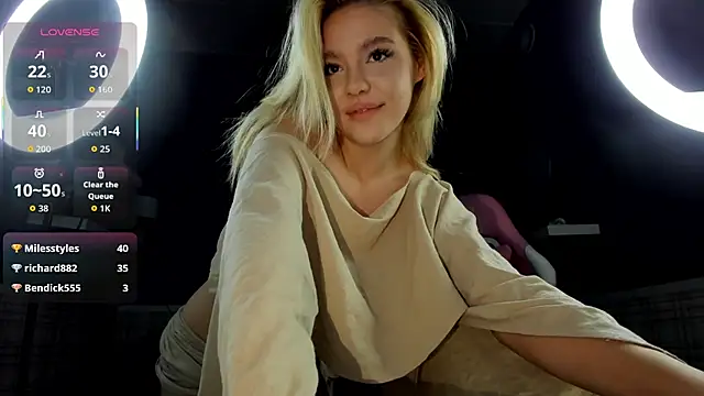 Anna Robinson online show from September 15, 2:09 am