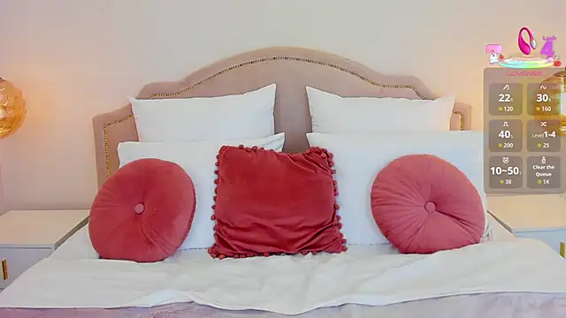 MissLoou online show from November 10, 6:19 am