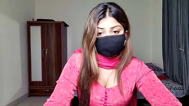 Hoty-Shivangi online show from March 12, 7:27 pm