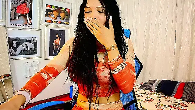 MOMMYJEVAA online show from January 15, 9:48 am