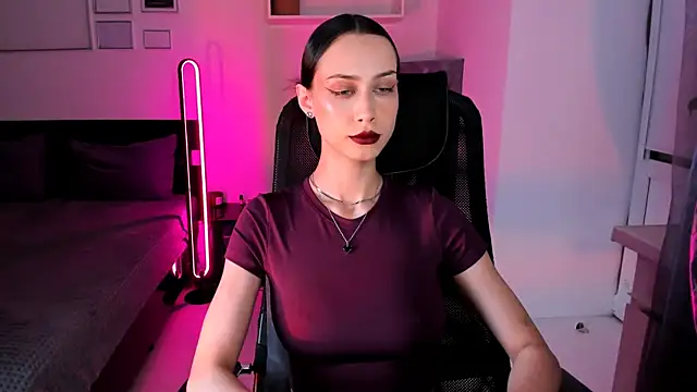 unaericaabistrong online show from April 17, 6:21 pm