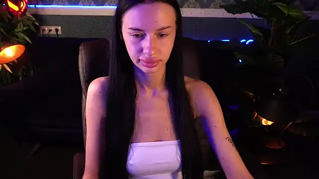 Snow WhiteeeX online show from September 10, 5:51 am