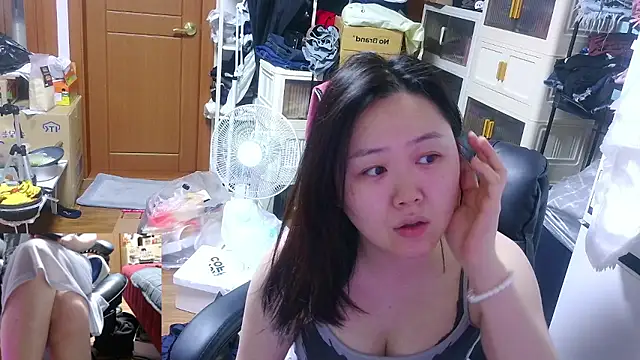 rami0428 online show from April 9, 9:42 pm