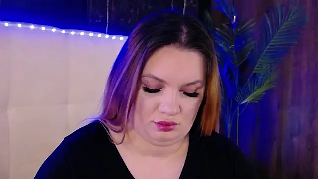 MelanieBrownn online show from April 7, 4:47 am