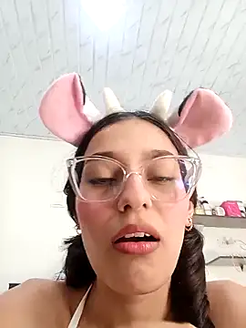 Ary-18 online show from October 4, 8:13 pm