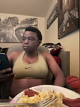 TransboyJay online show from April 6, 5:25 pm