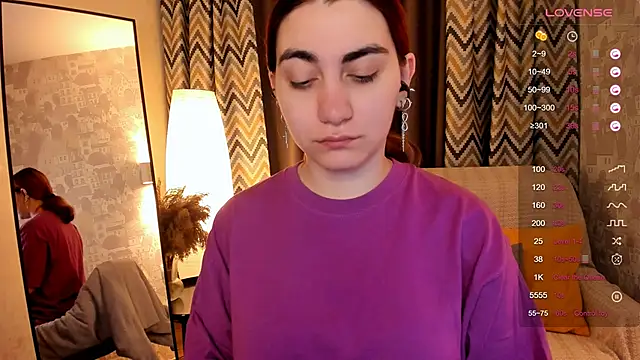 hannacheekss  online show from October 8, 2:27 am