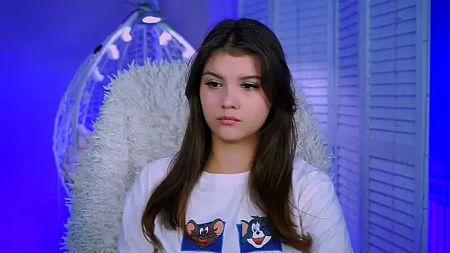 EvaThopson online show from October 26, 4:08 am