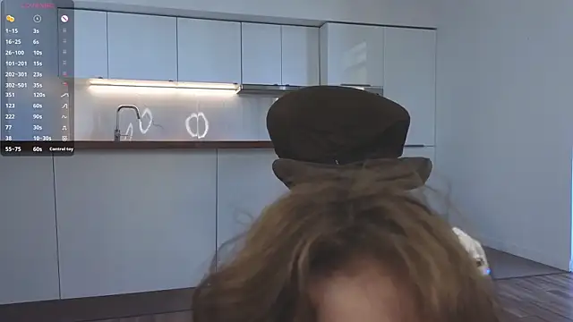 KellyAdderiy online show from April 6, 4:46 am