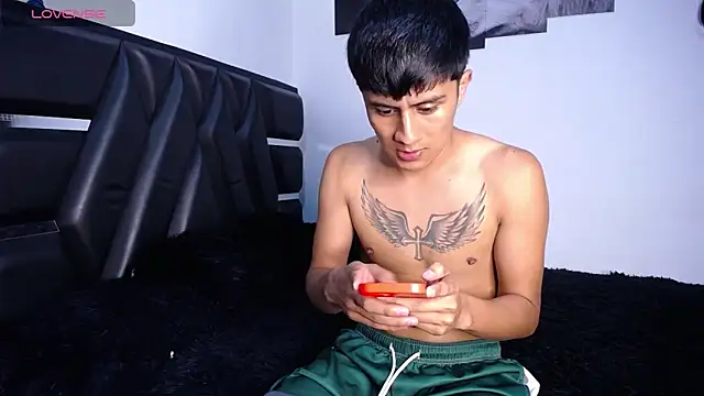 Fernandoo Oficial online show from February 22, 10:21 pm